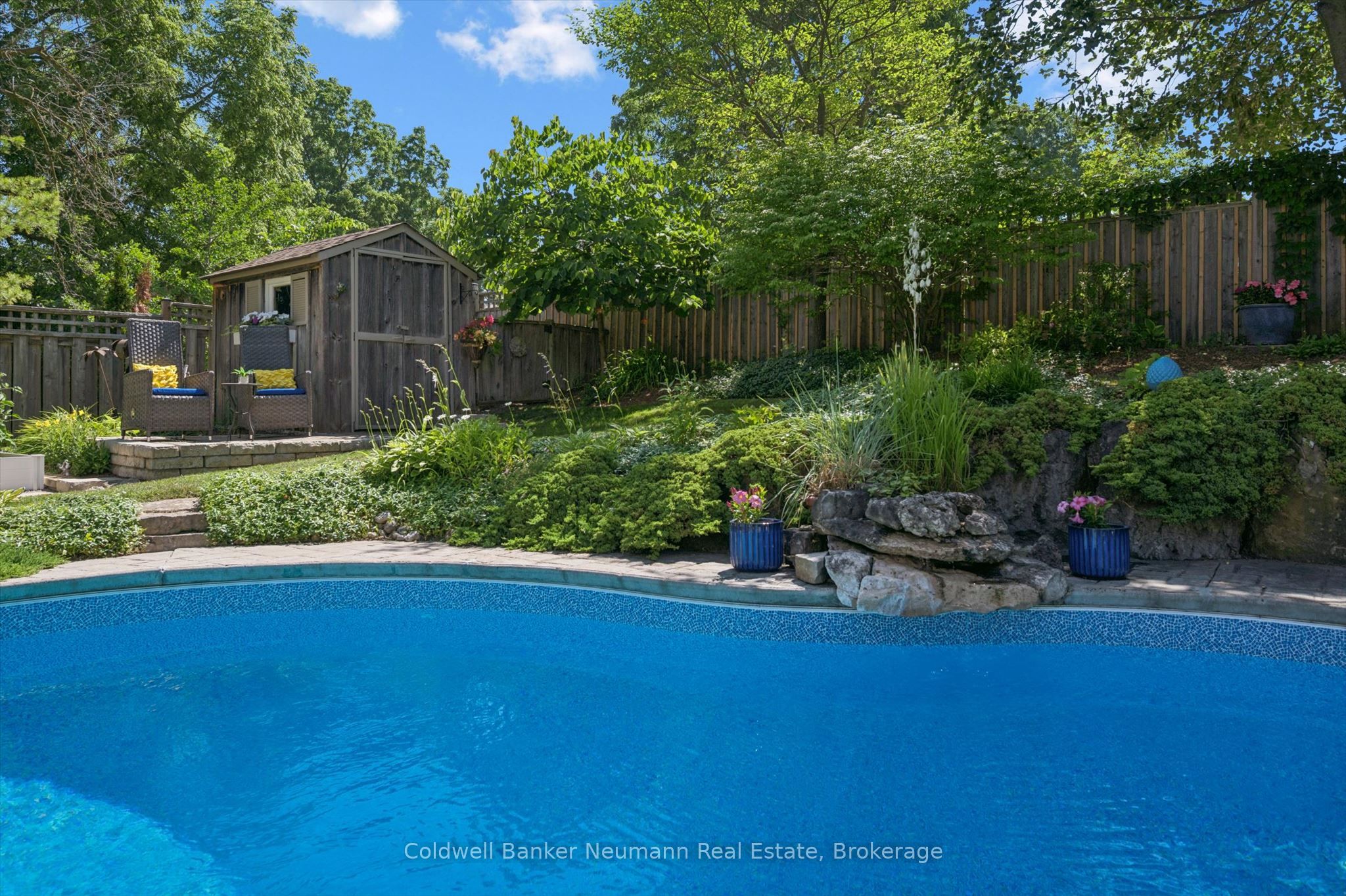 25 Bennett Avenue Property Photo 29