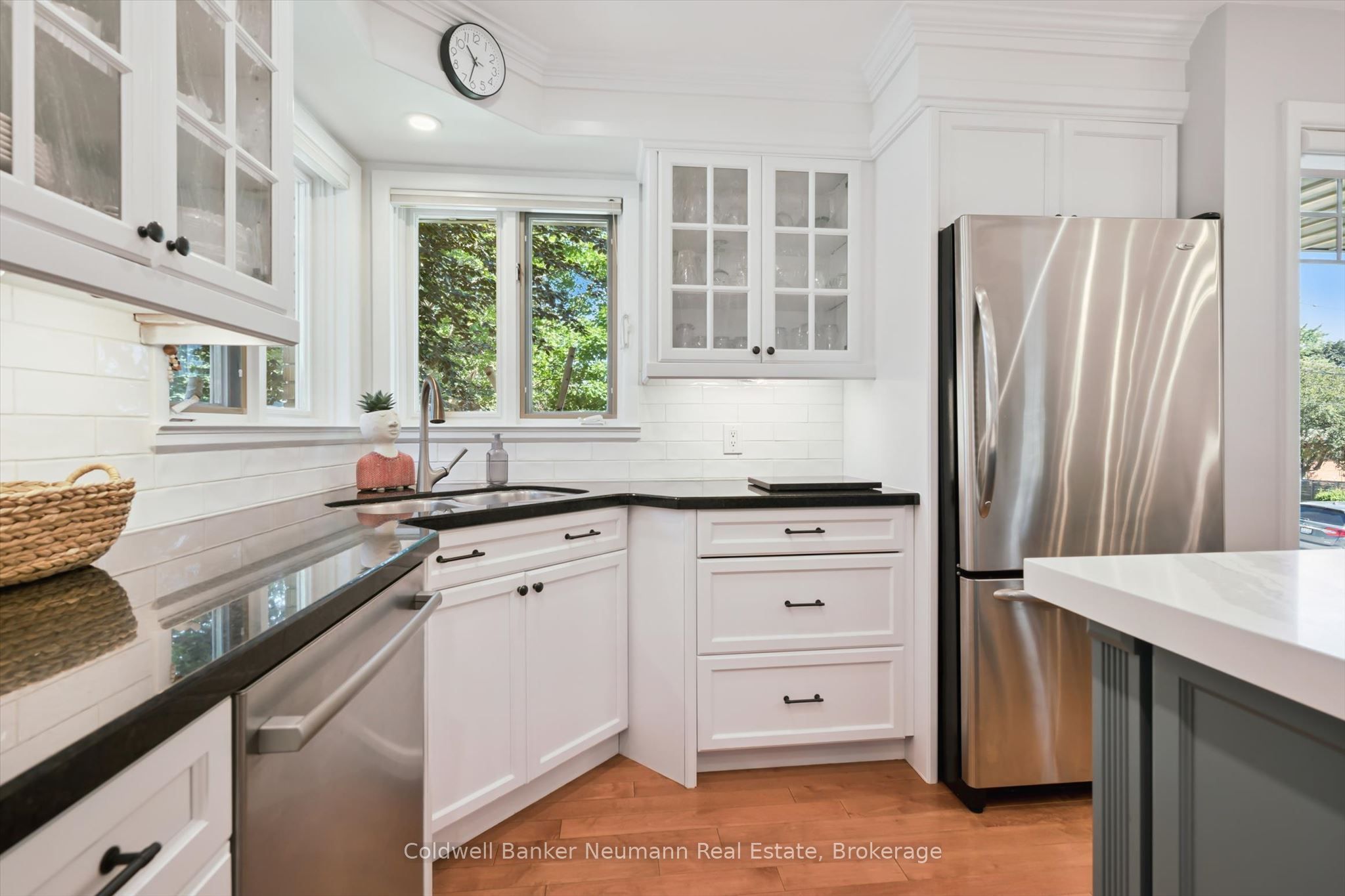 25 Bennett Avenue Property Photo 34