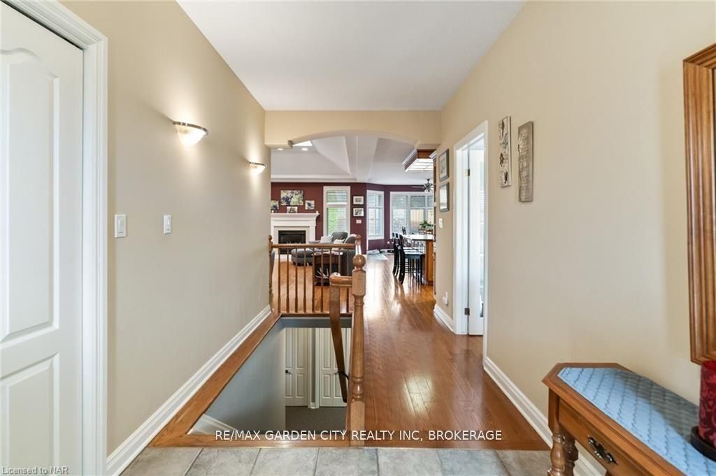 100 Thorold Road E Property Photo 5
