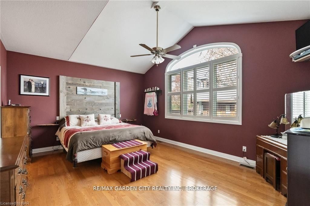 100 Thorold Road E Property Photo 16