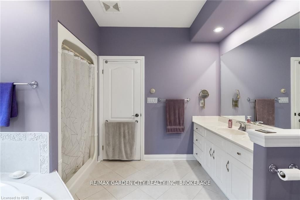 100 Thorold Road E Property Photo 18