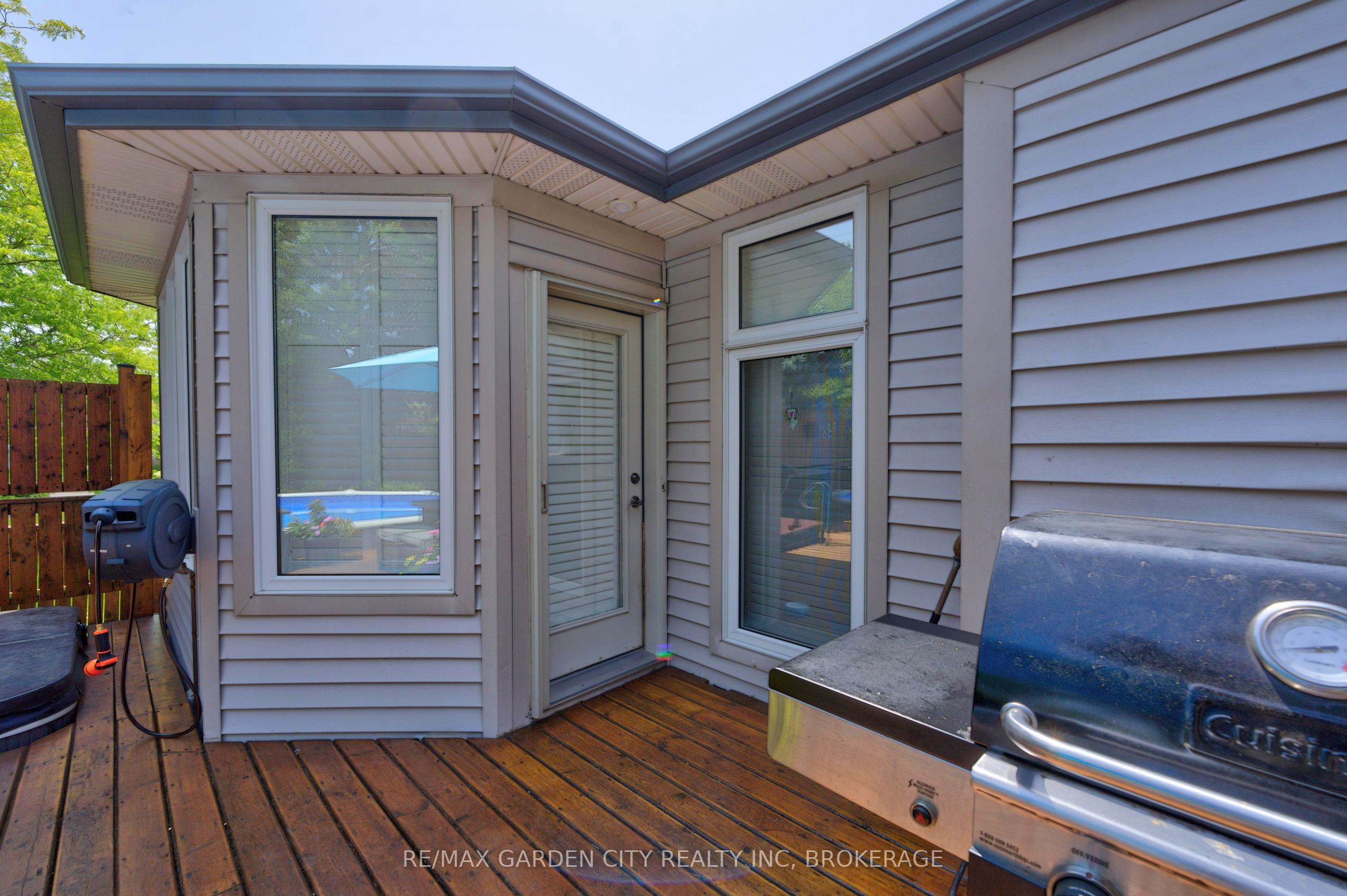 100 Thorold Road E Property Photo 30