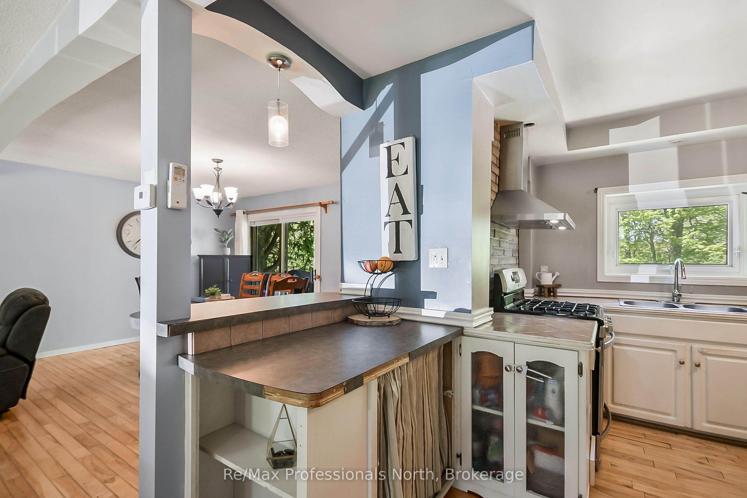 110 Fraser Street Property Photo 11