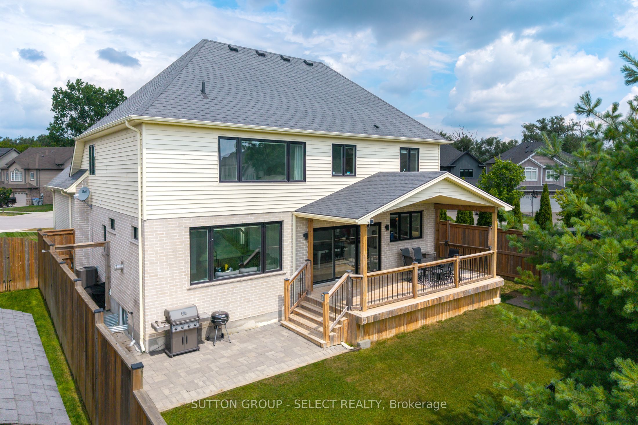 230 Union Avenue Property Photo 43