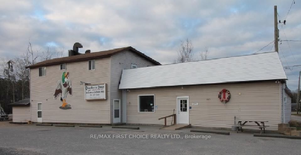 143 Vermilion Bay Street Property Photo 1