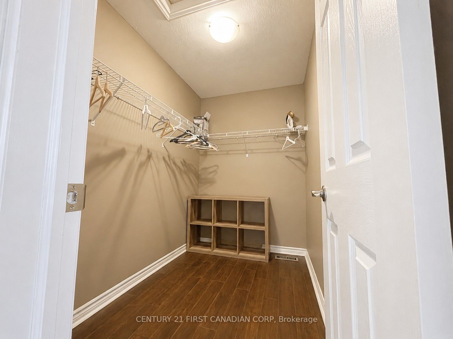 2722 Bateman Trail Property Photo 12