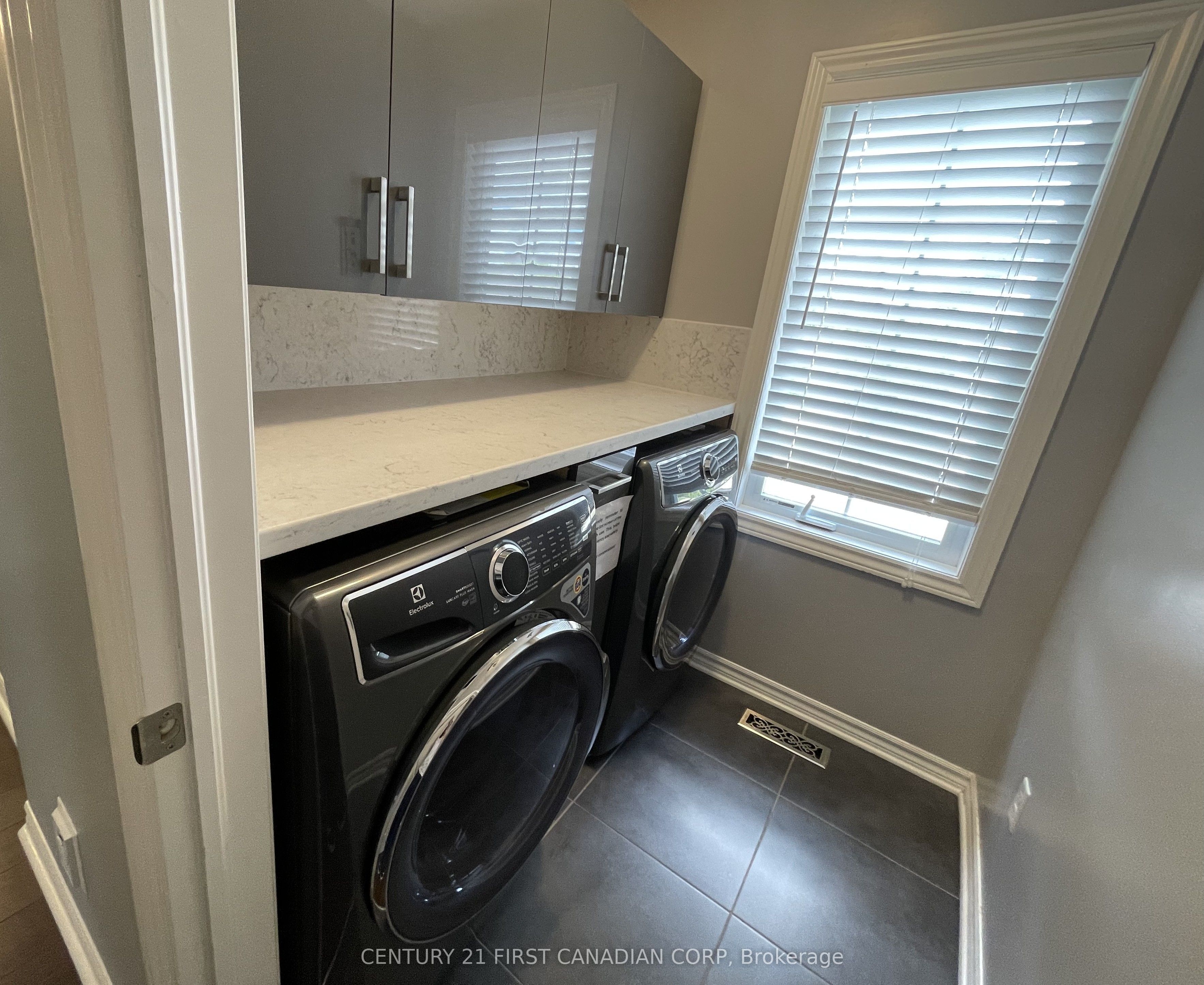 2722 Bateman Trail Property Photo 16