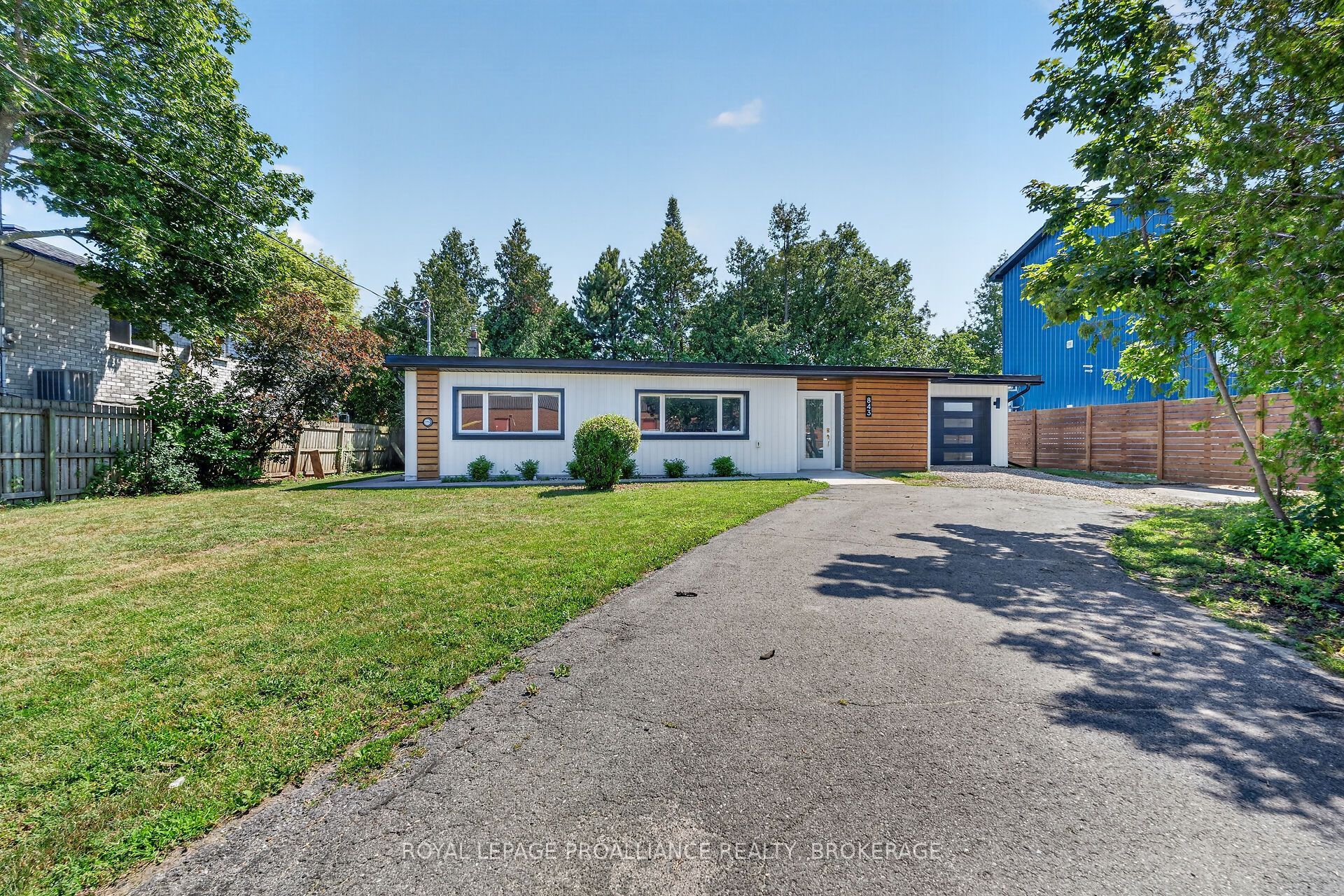 843 Woodbine Road Property Photo 3