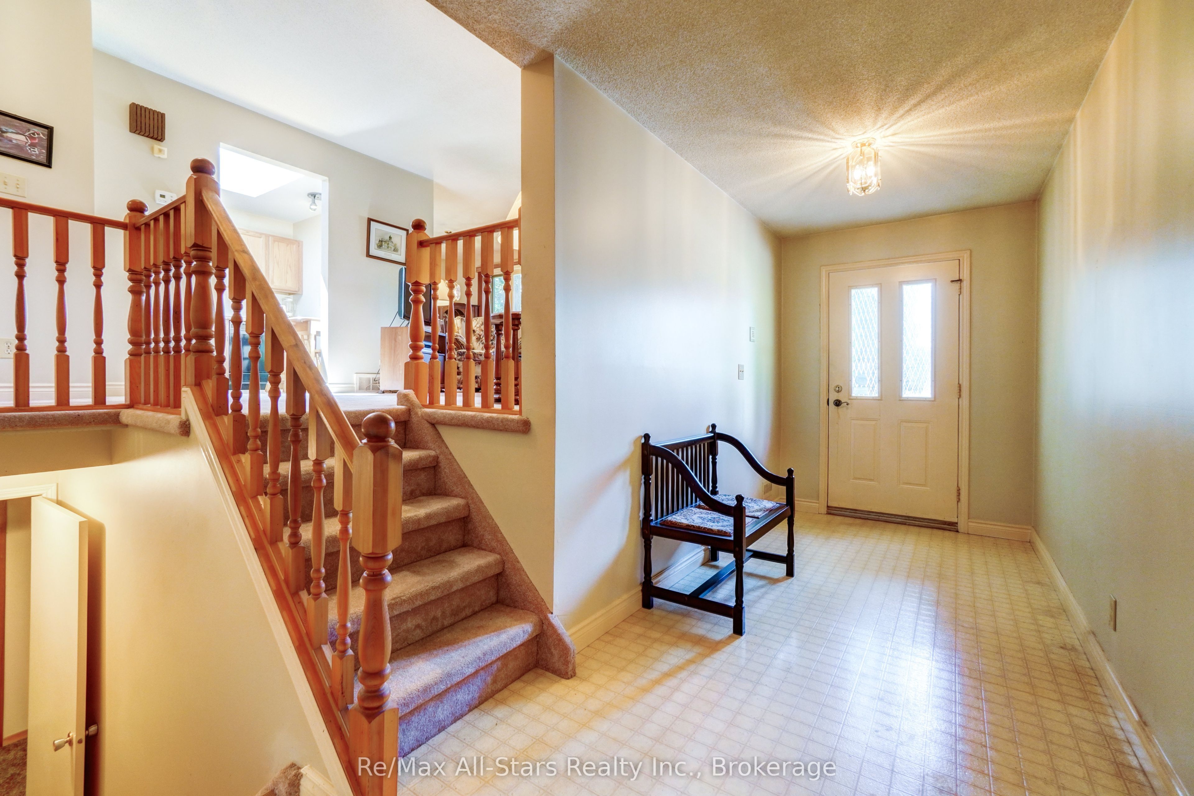 25 Madill Crescent Property Photo 4