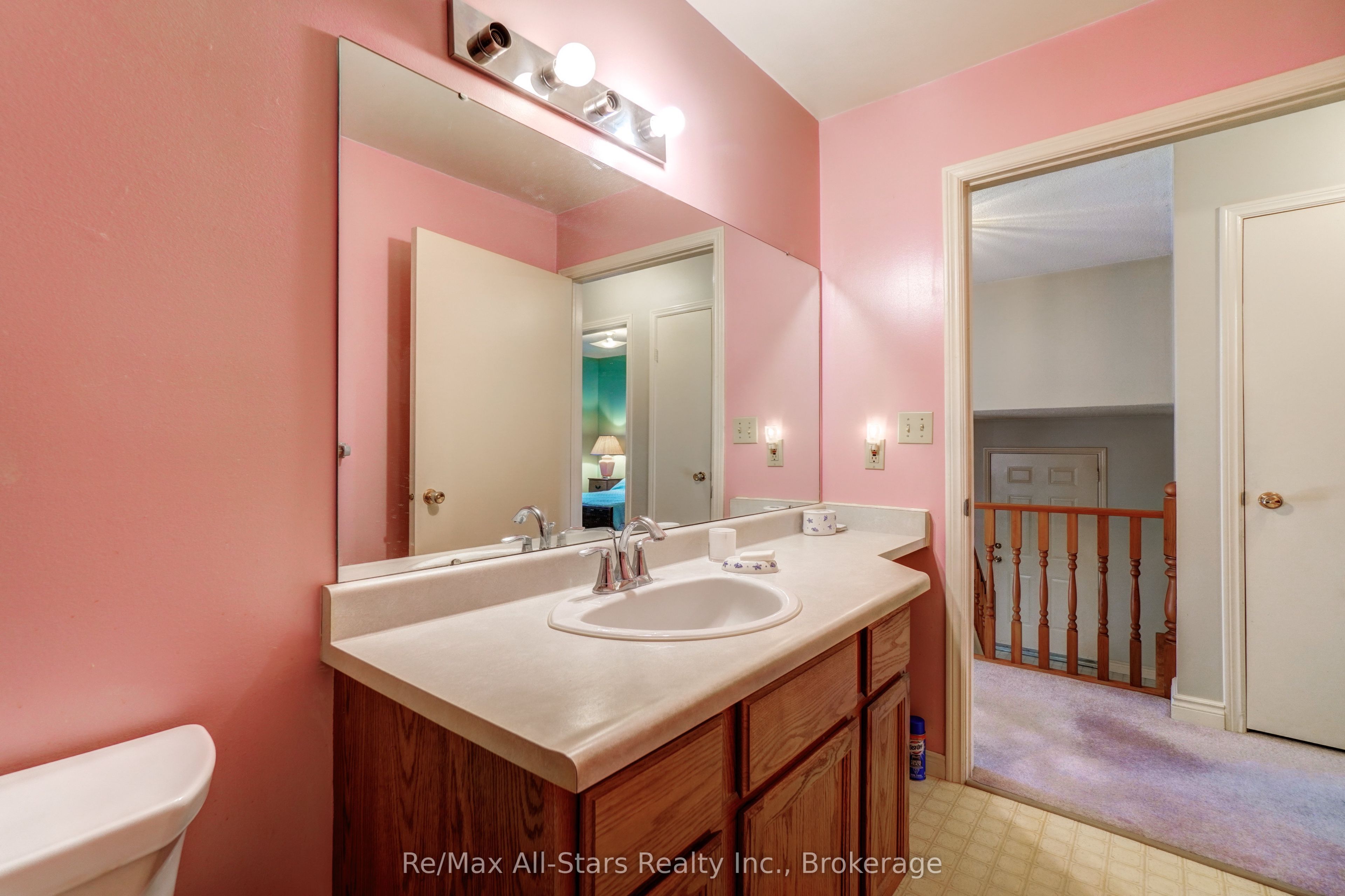 25 Madill Crescent Property Photo 12