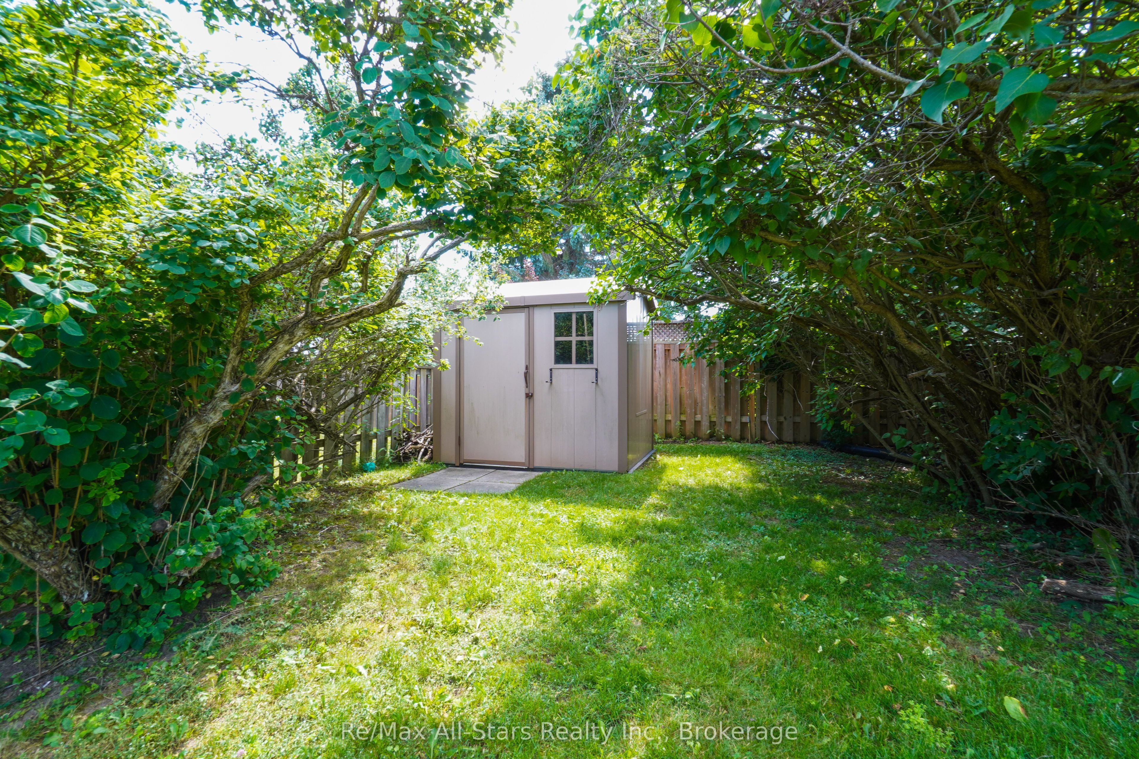 25 Madill Crescent Property Photo 27