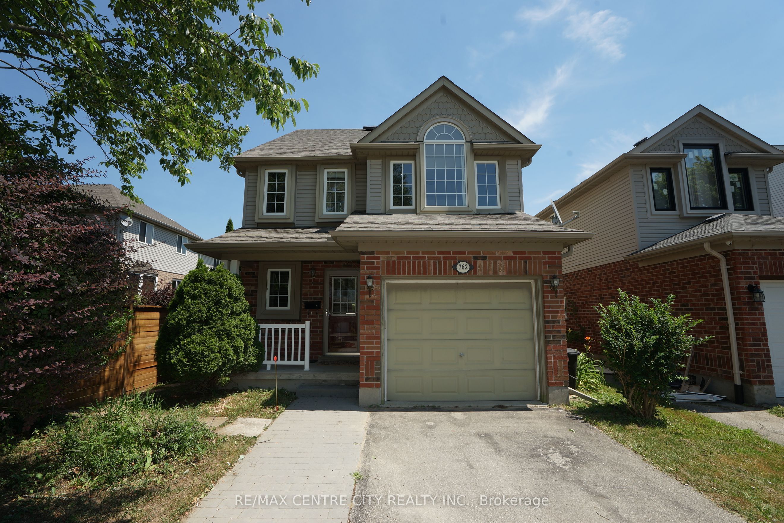 762 Blacksmith Street Property Photo 1