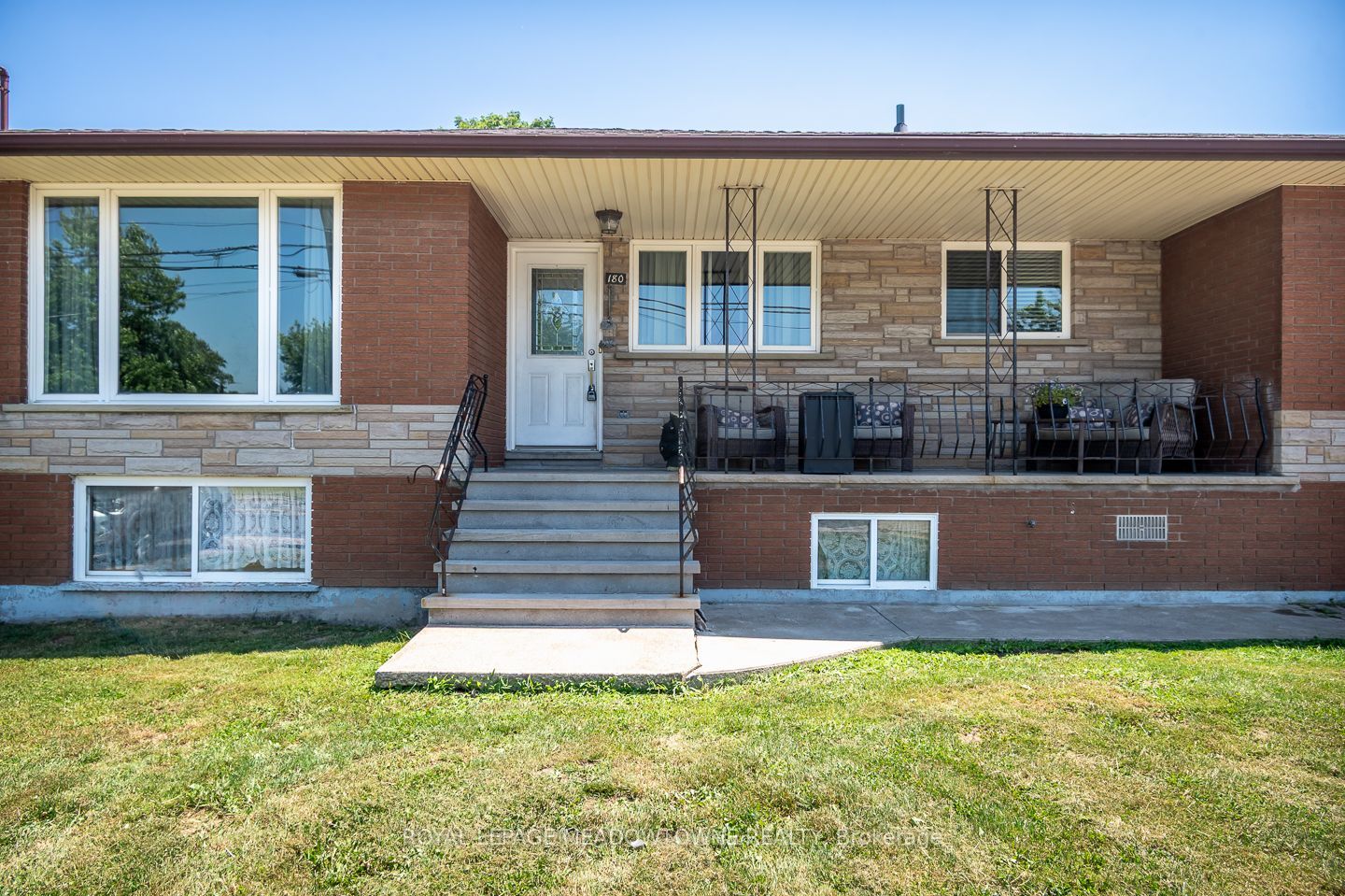 180 West Side Road Property Photo 3