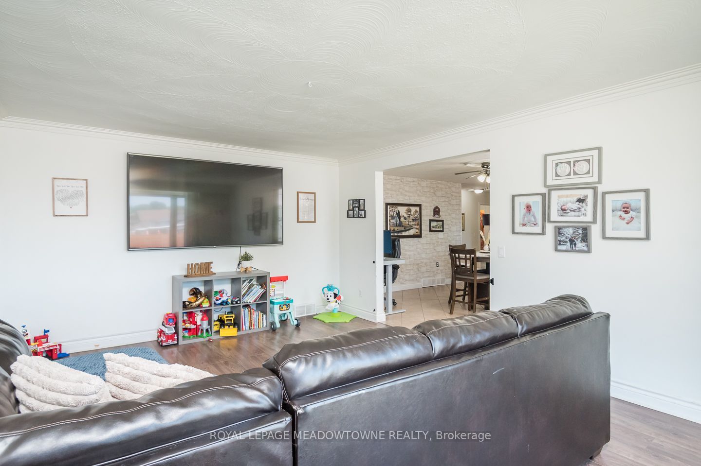 180 West Side Road Property Photo 9