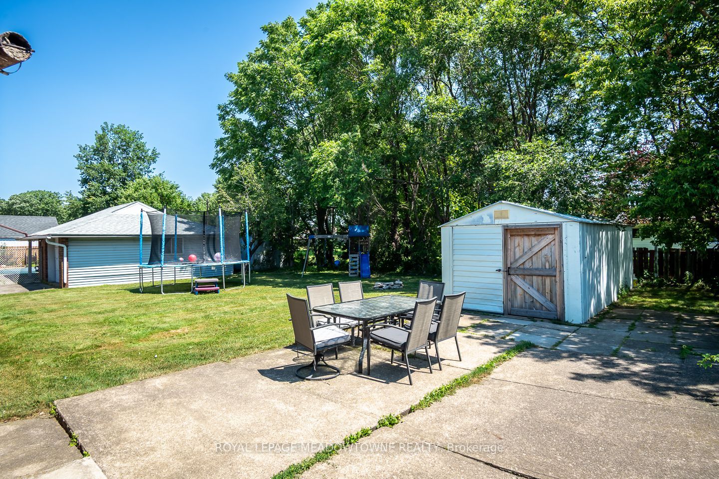 180 West Side Road Property Photo 33