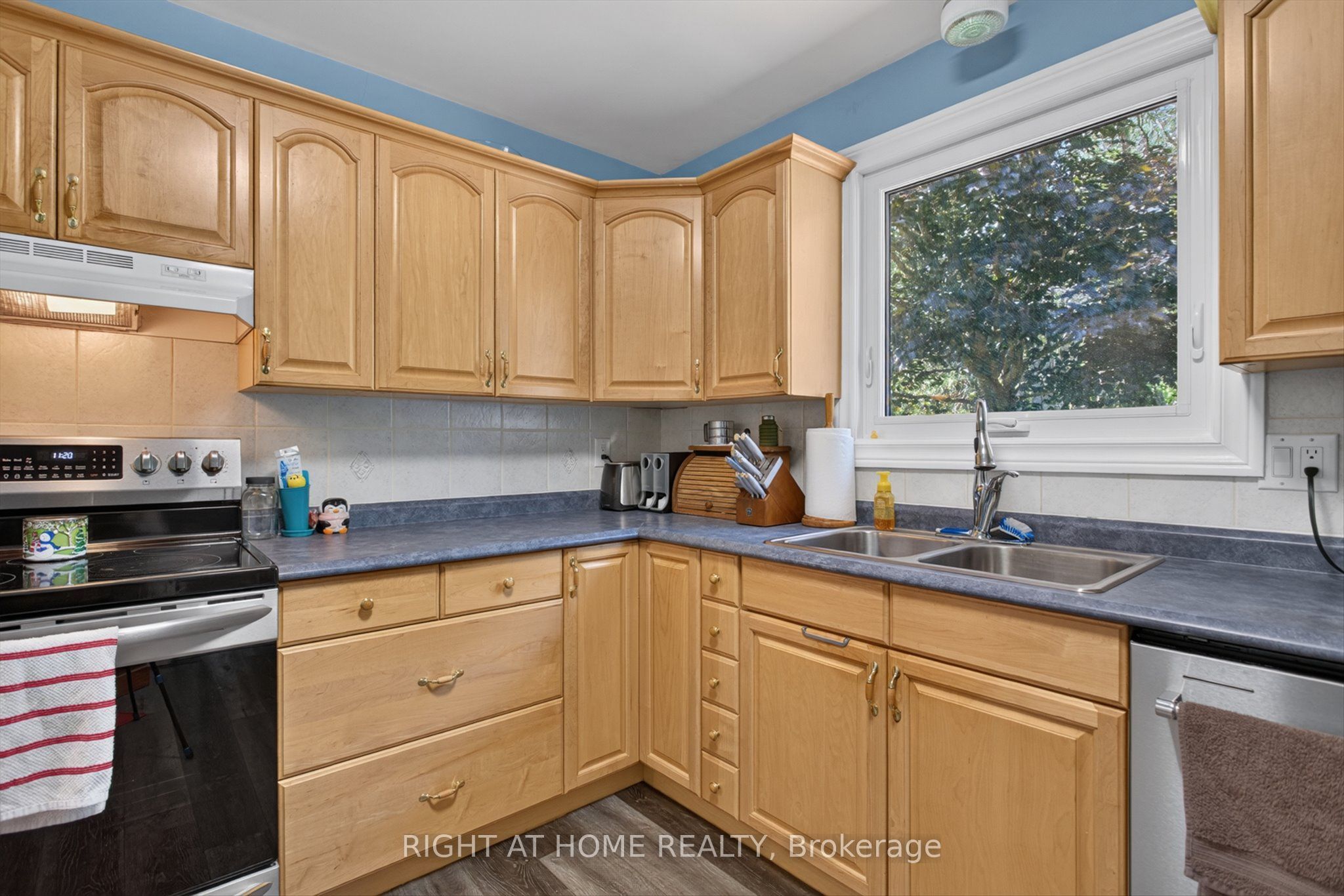 1077 Danita Boulevard Property Photo 10