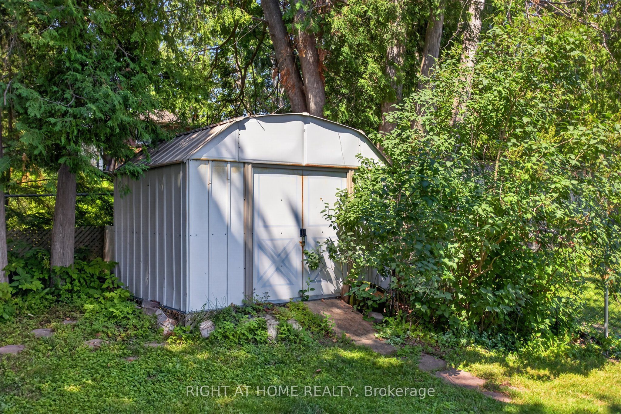 1077 Danita Boulevard Property Photo 29