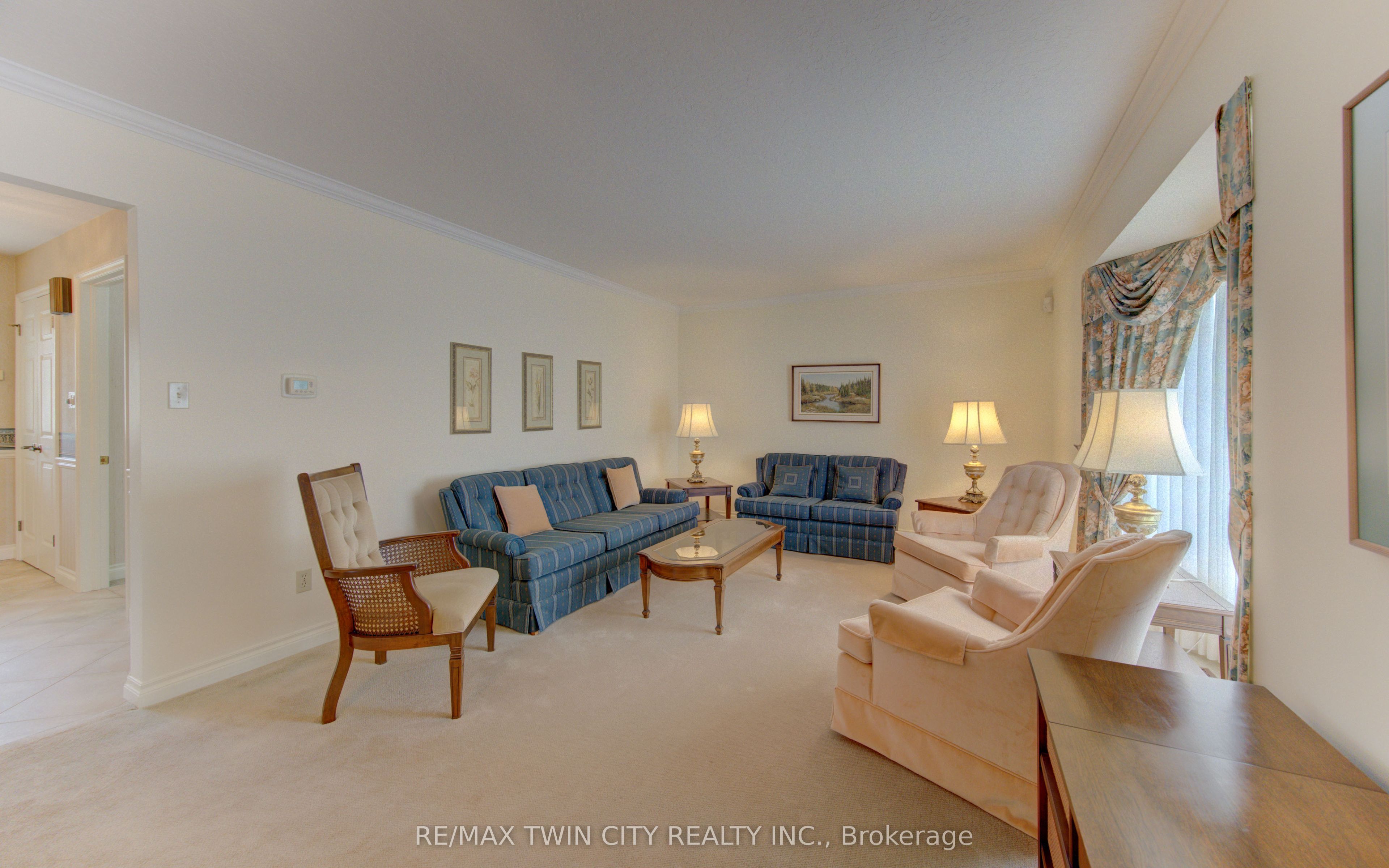 298 Roxton Drive Property Photo 6