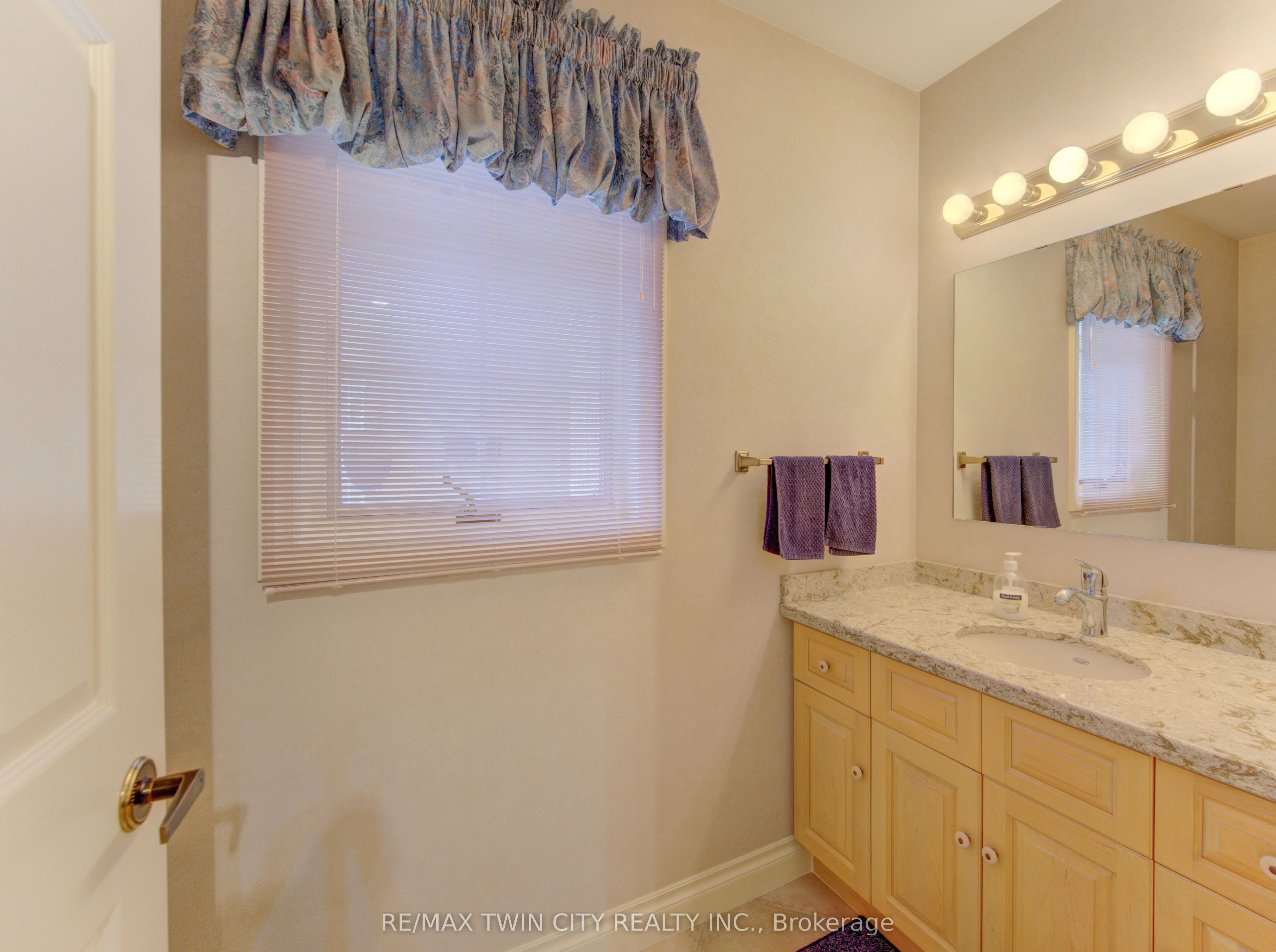 298 Roxton Drive Property Photo 13