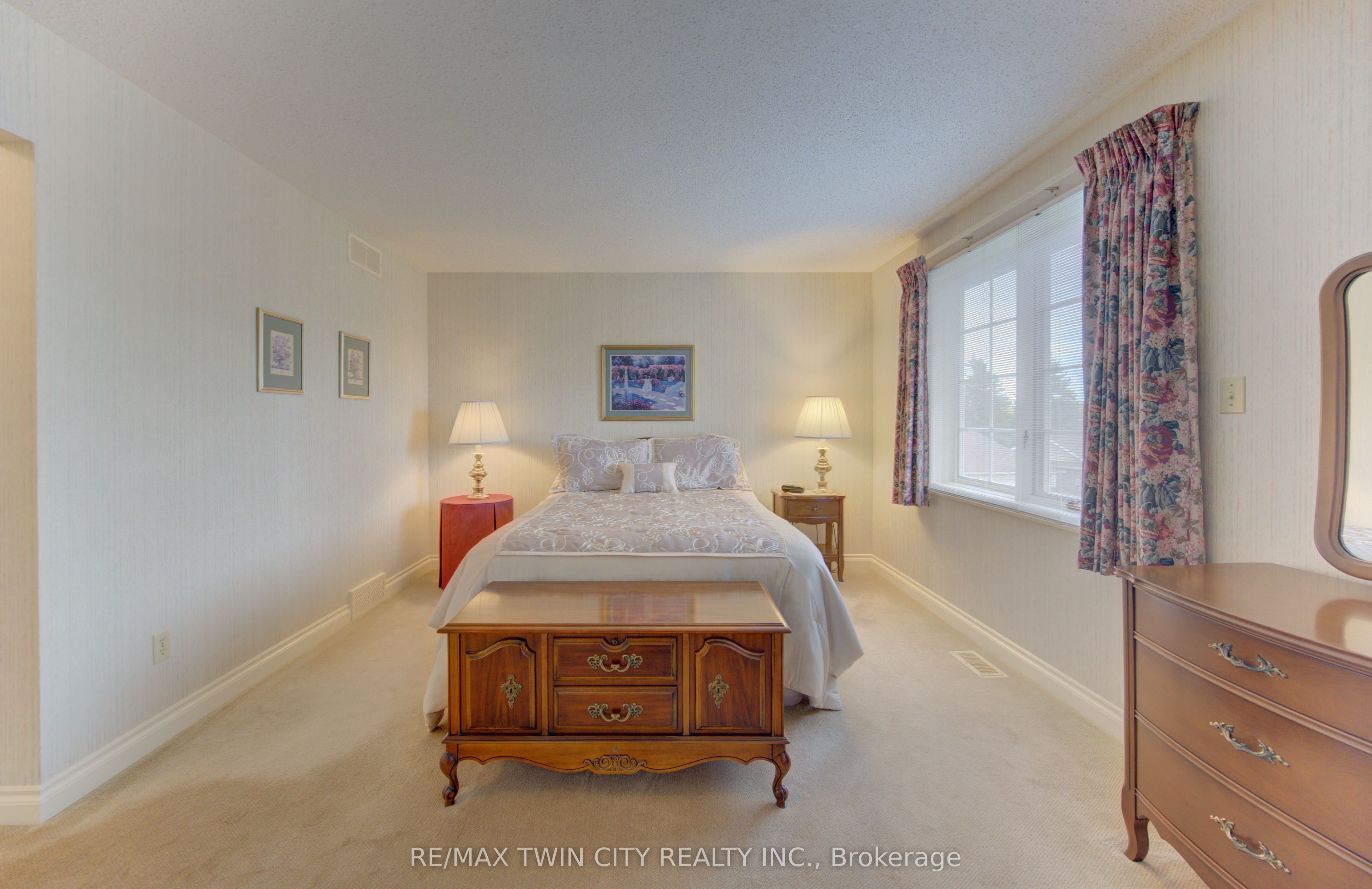 298 Roxton Drive Property Photo 18