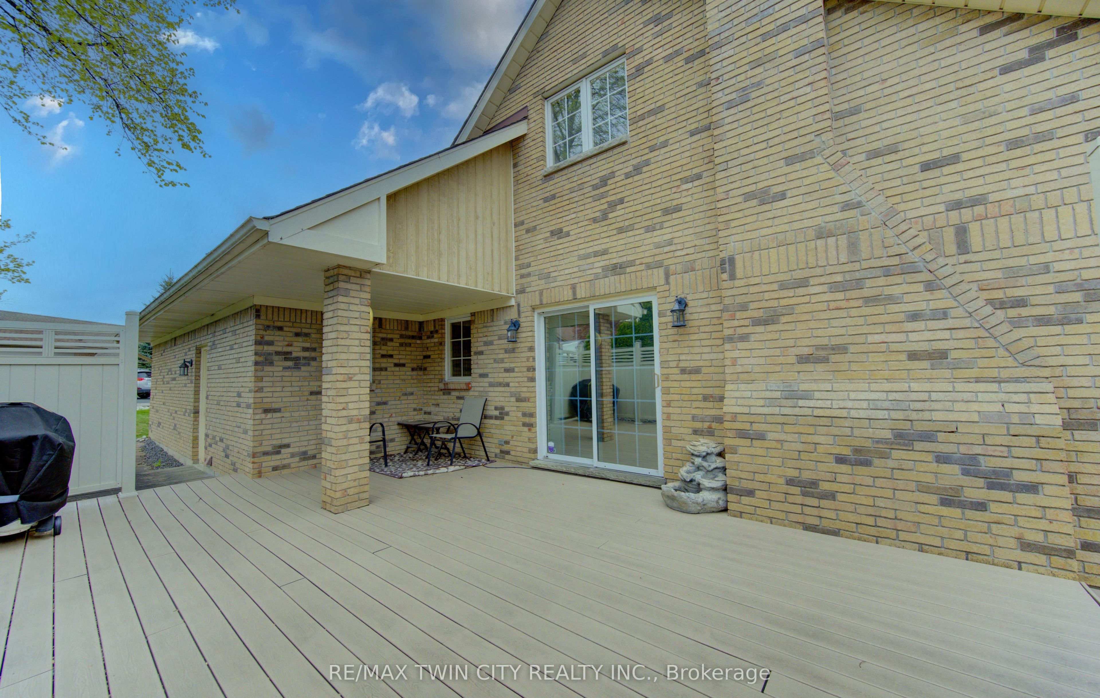 298 Roxton Drive Property Photo 29