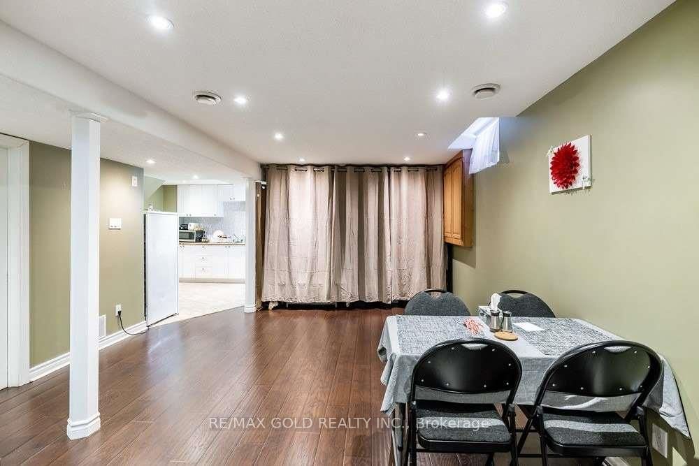 573 Burnett Avenue Property Photo 29