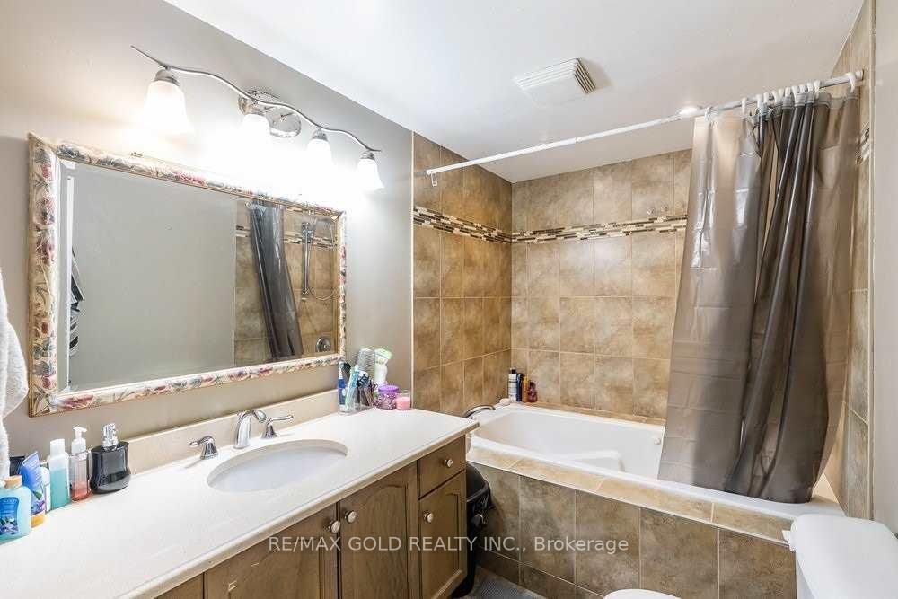 573 Burnett Avenue Property Photo 32