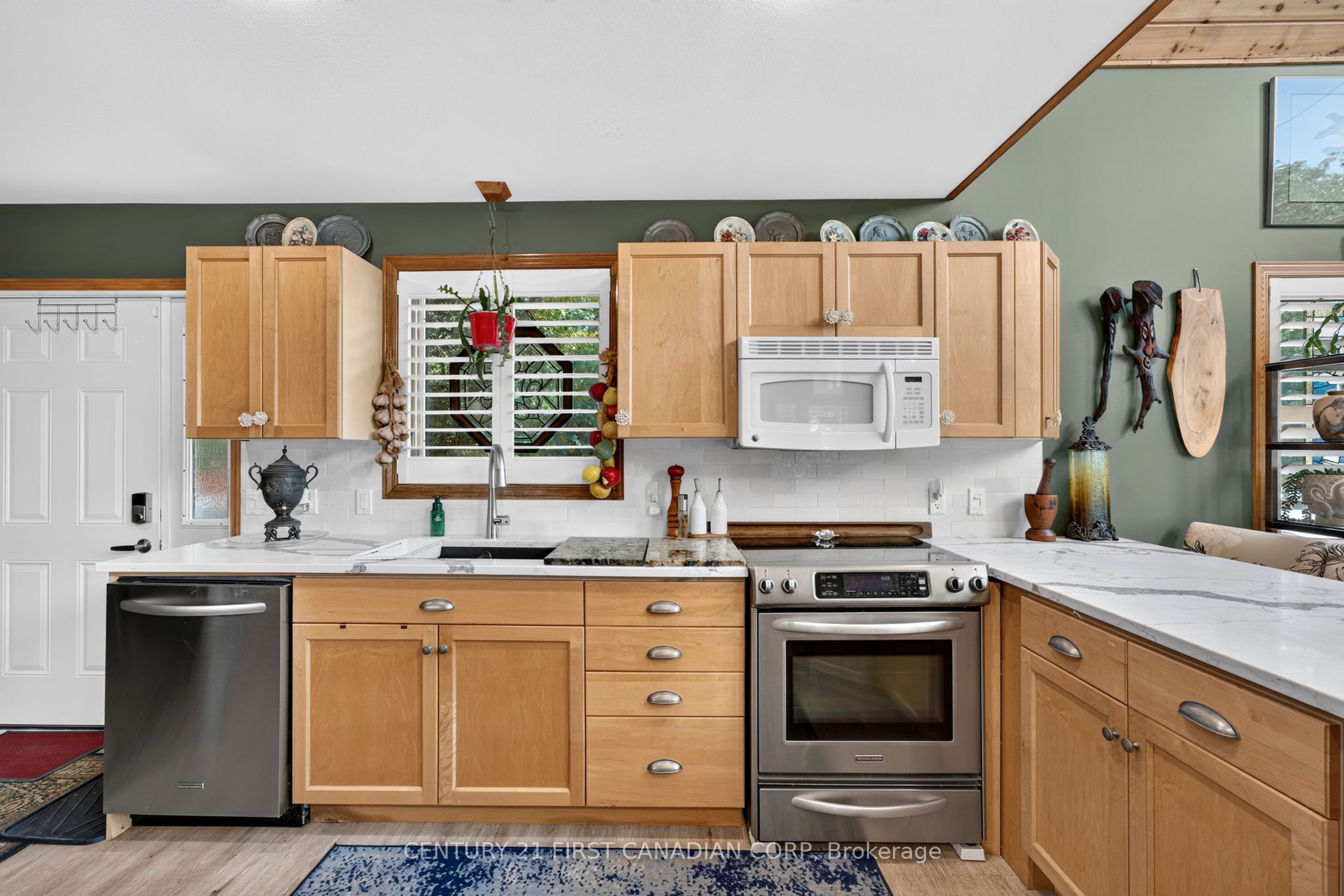 73614 Drysdale Beach Road Property Photo 10