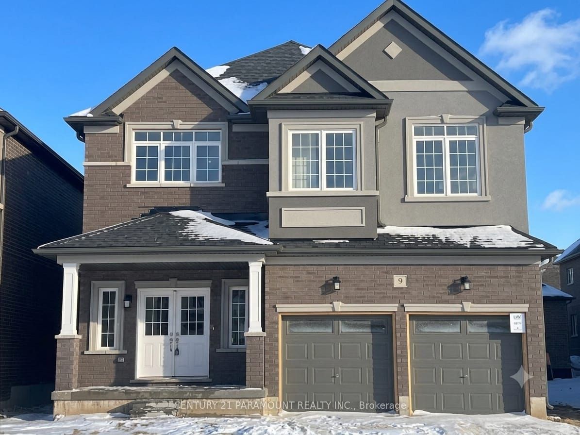 9 Arding Circle Property Photo 1