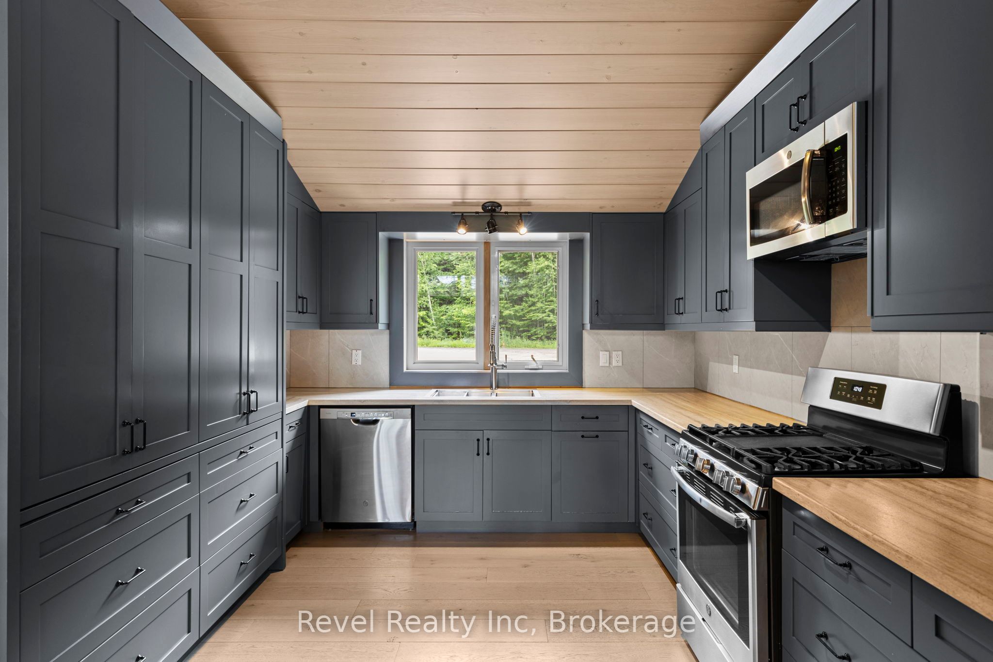 30 Sparrow Road Property Photo 15