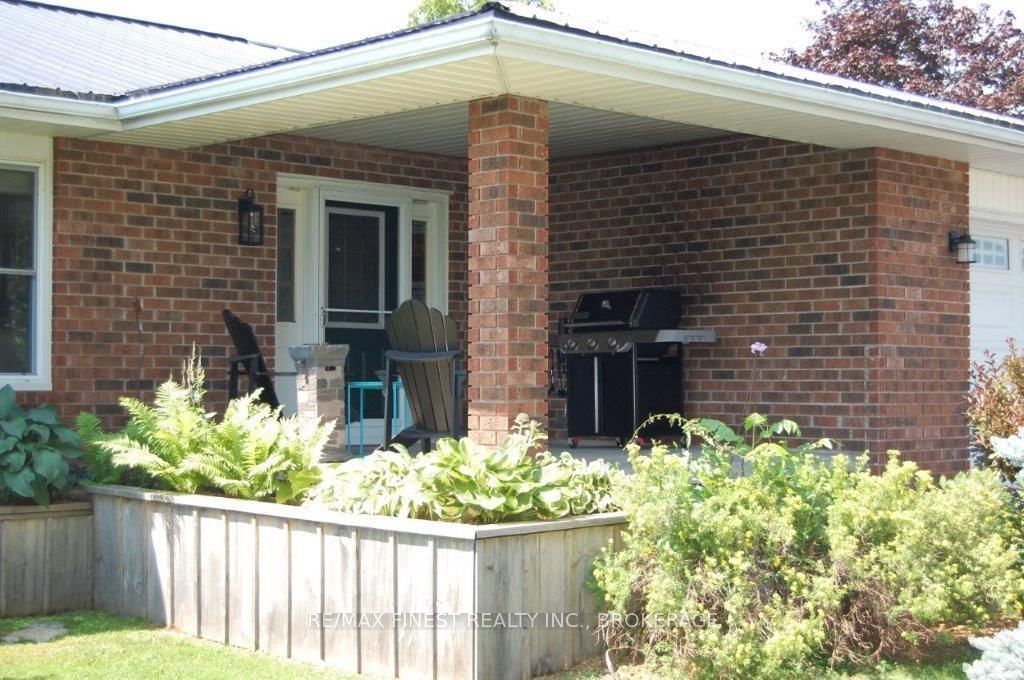 4459 Davidson Road Property Photo 2