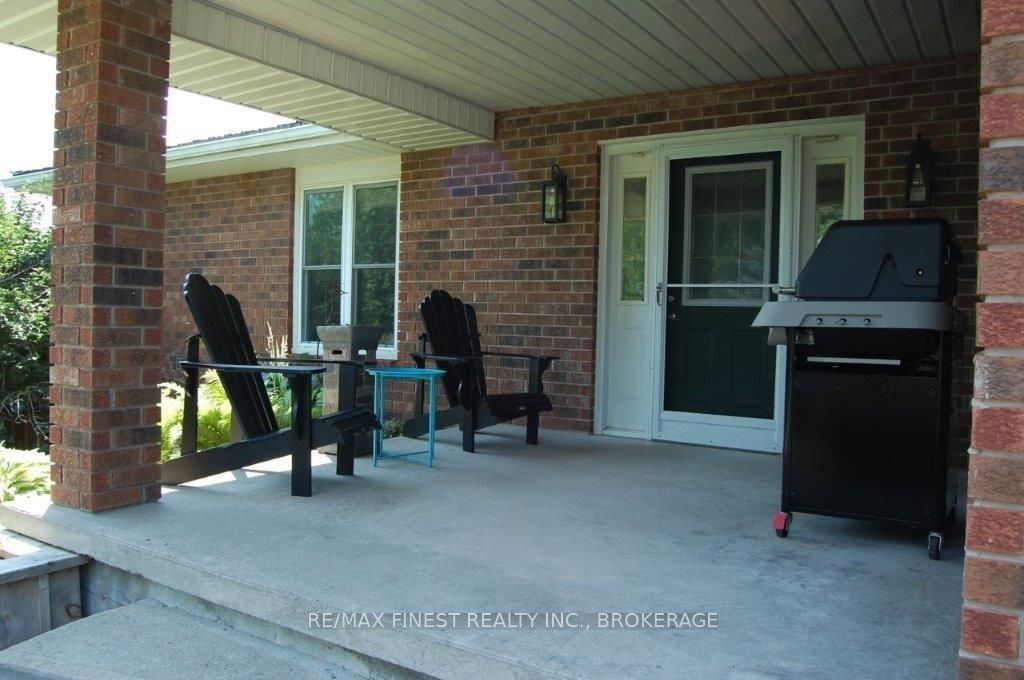4459 Davidson Road Property Photo 3