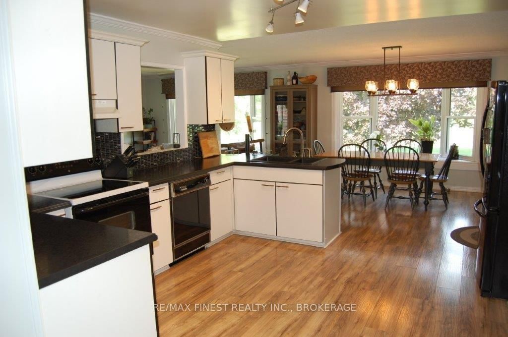 4459 Davidson Road Property Photo 10