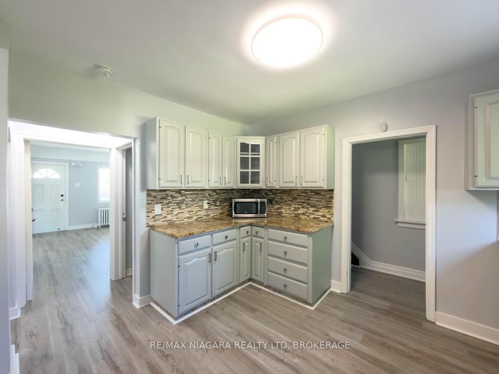 5576 Desson Avenue Property Photo 17