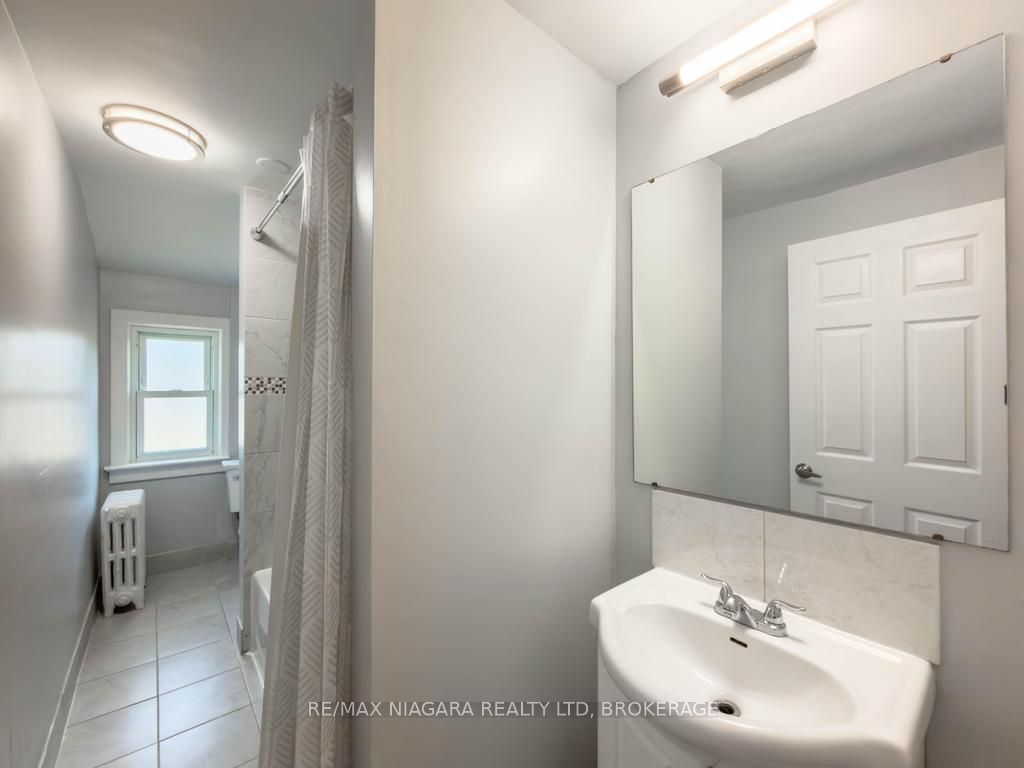5576 Desson Avenue Property Photo 20