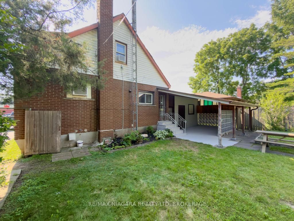 5576 Desson Avenue Property Photo 39