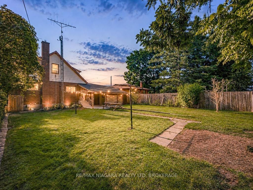 5576 Desson Avenue Property Photo 49