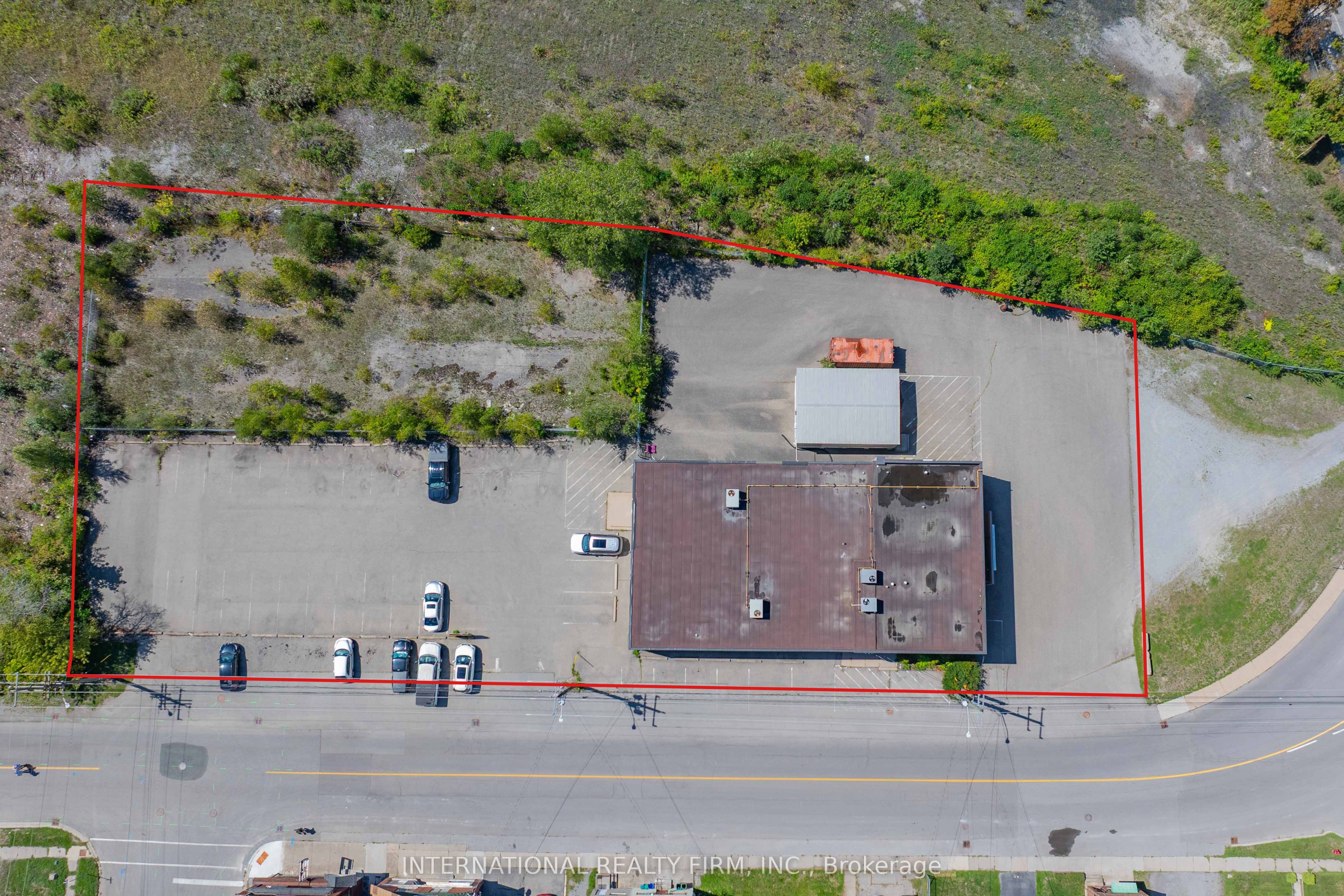 198 Welland Street Property Photo 2