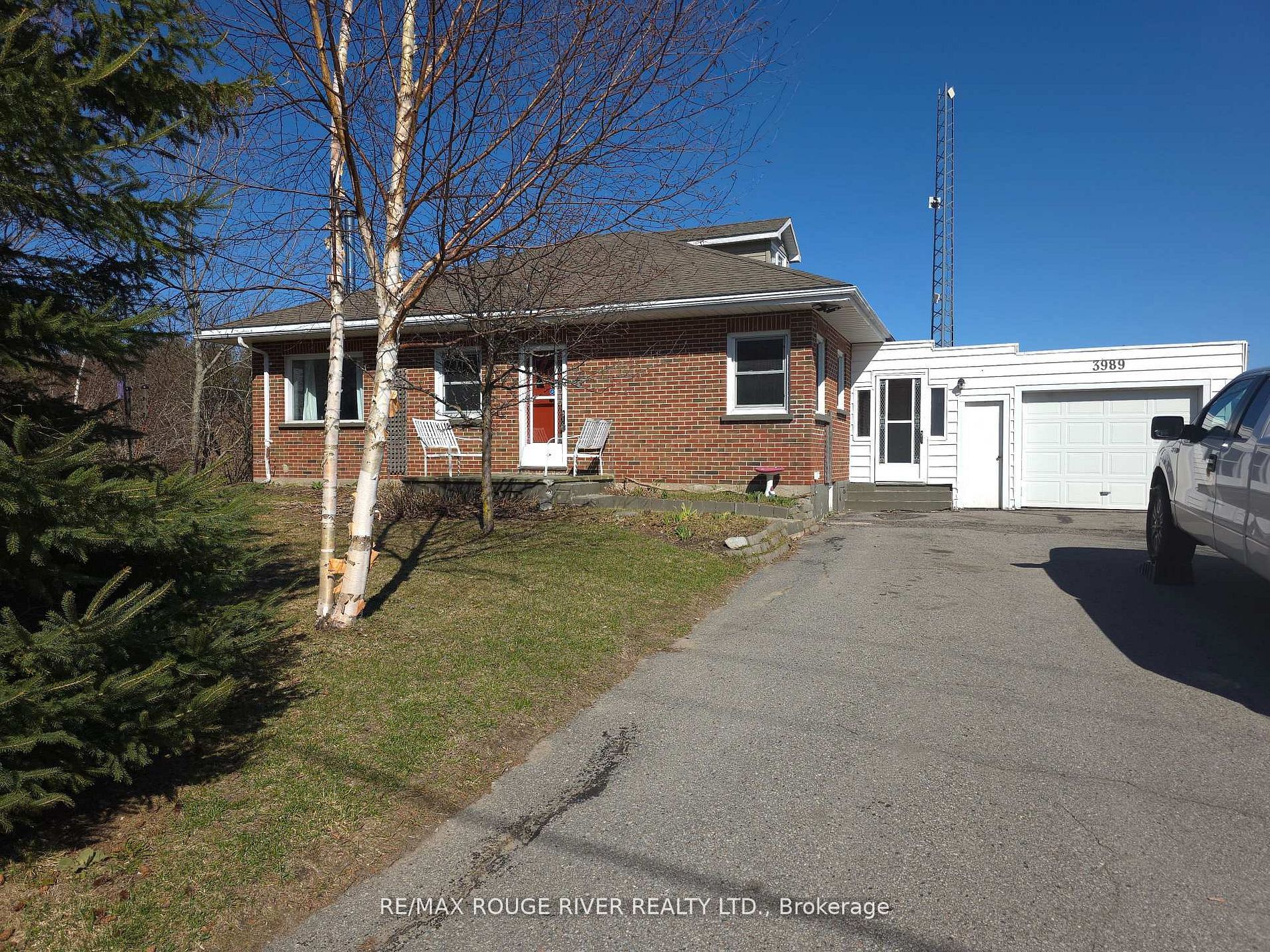 3989 Mcintosh Road Property Photo 1