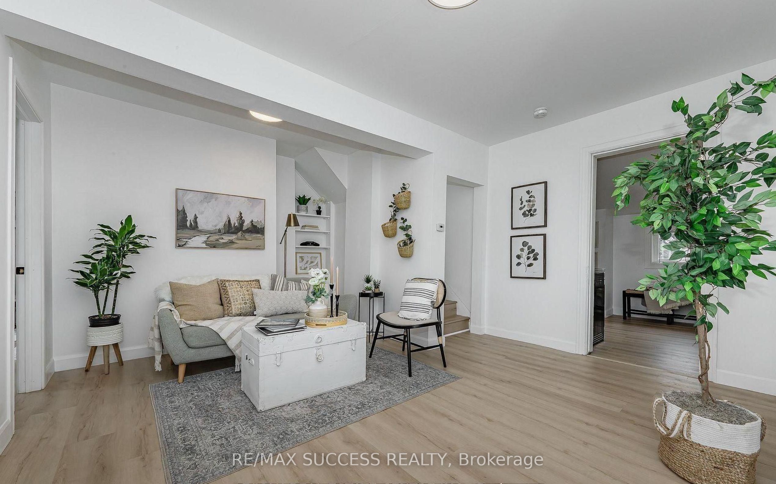 17 Dover Street Property Photo 8