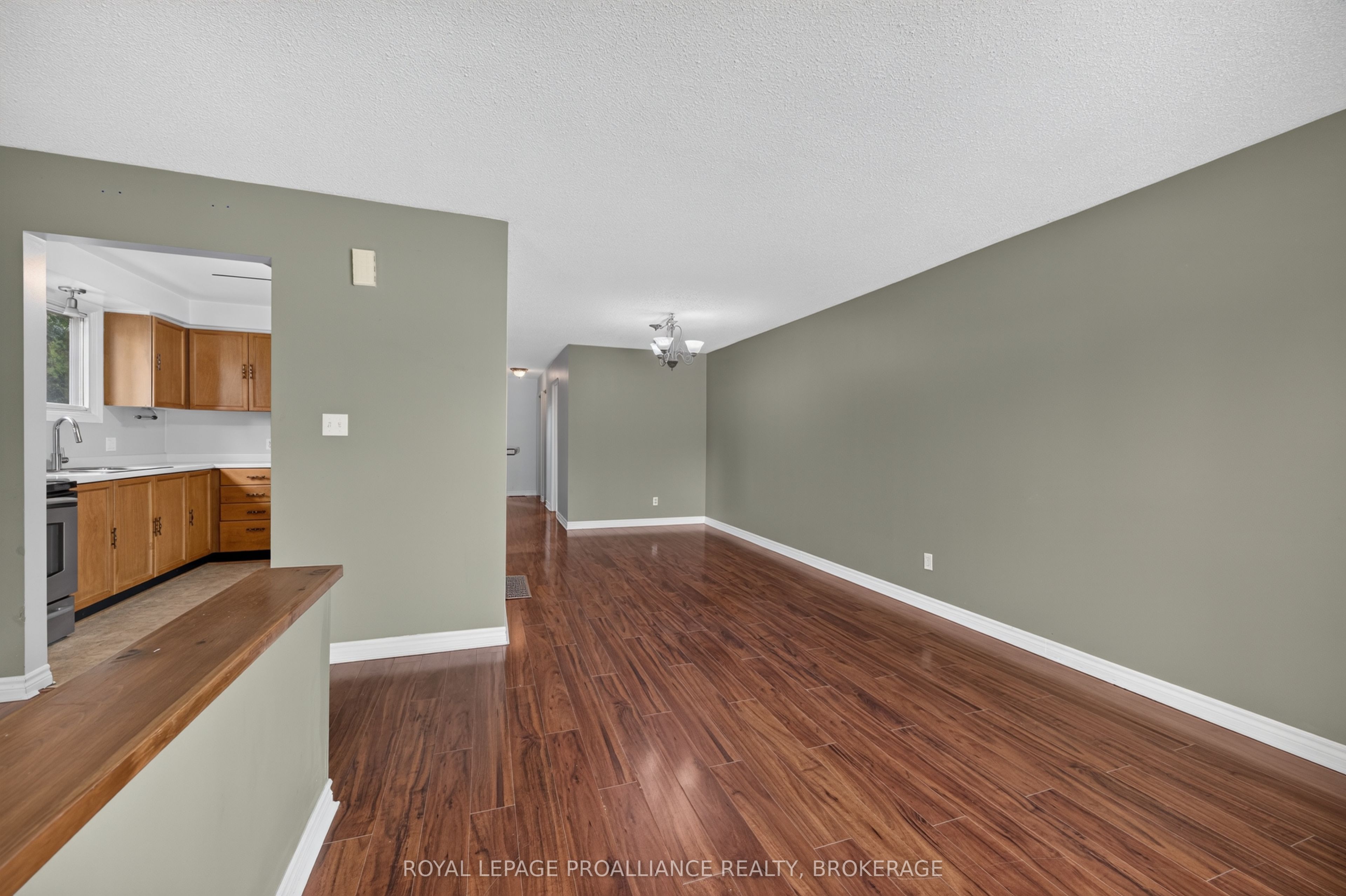 585 Gavin Court Property Photo 6