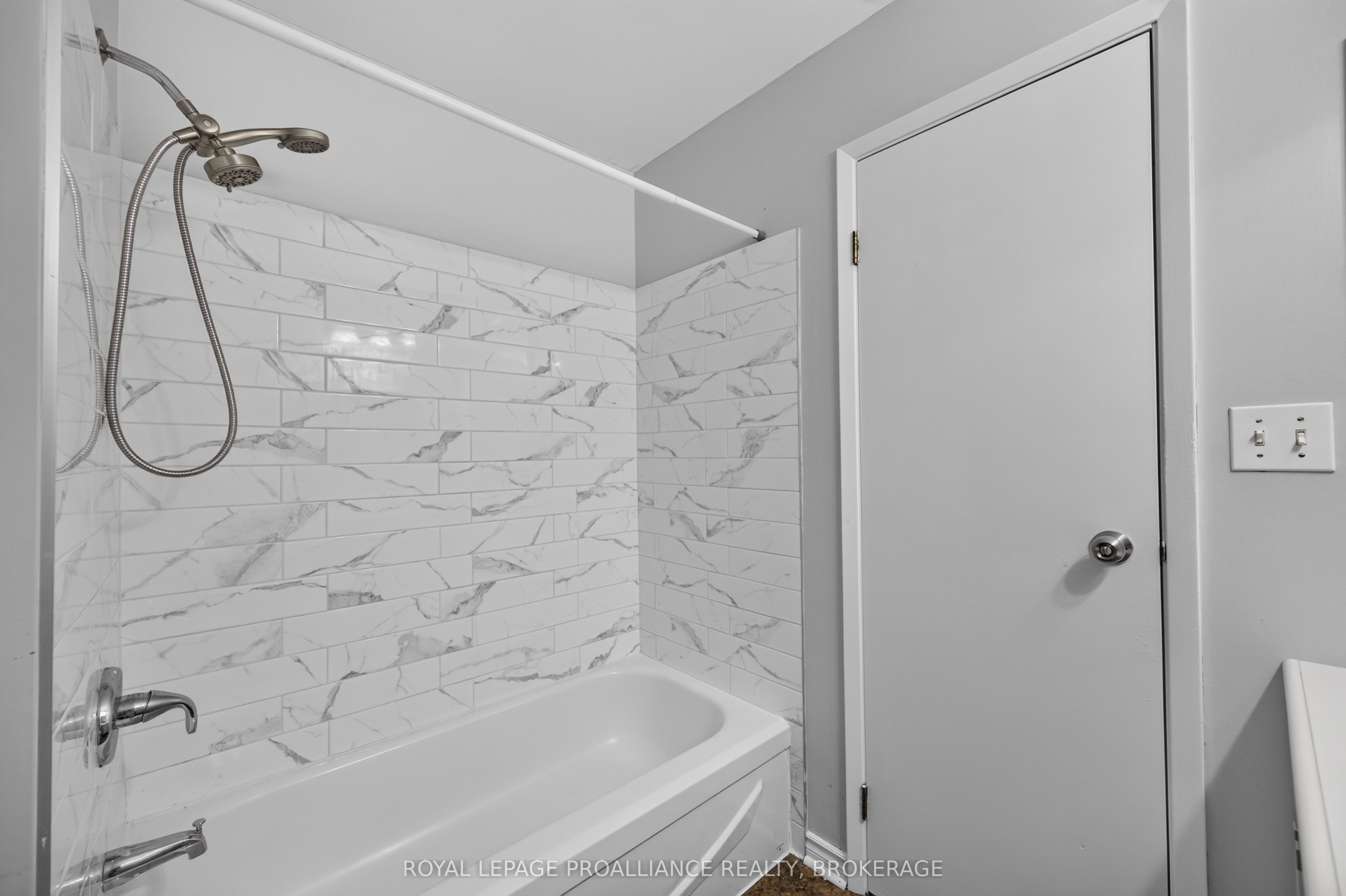 585 Gavin Court Property Photo 13
