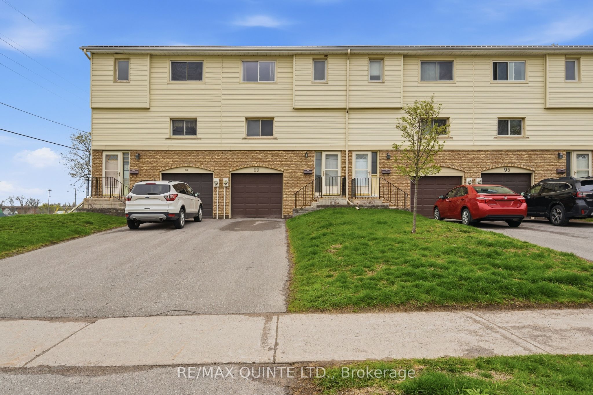99 Dunnett Boulevard 2 Property Photo 1