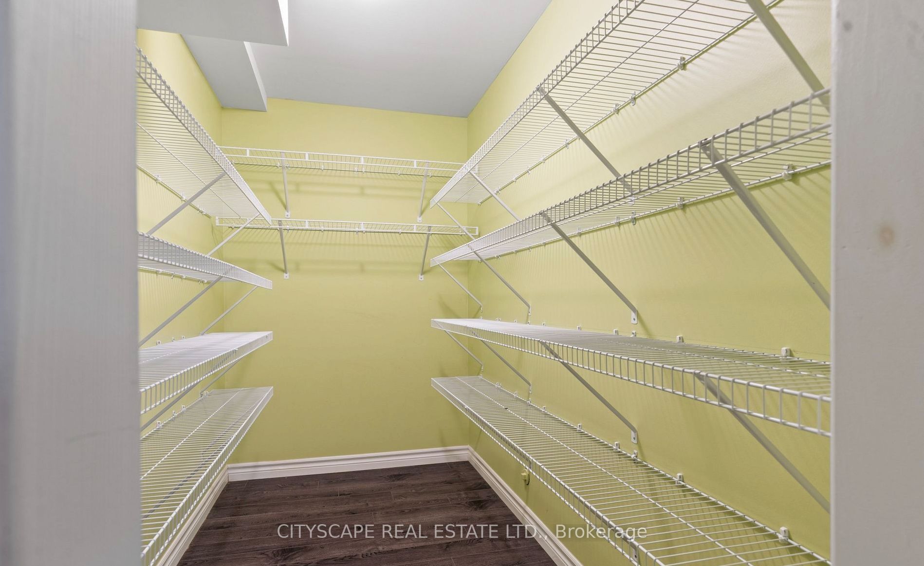 1831 Reilly Walk Property Photo 17