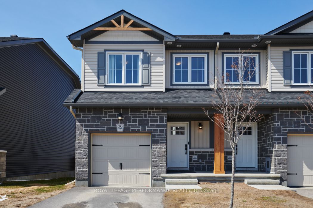 30 Whitcomb Crescent Property Photo 1