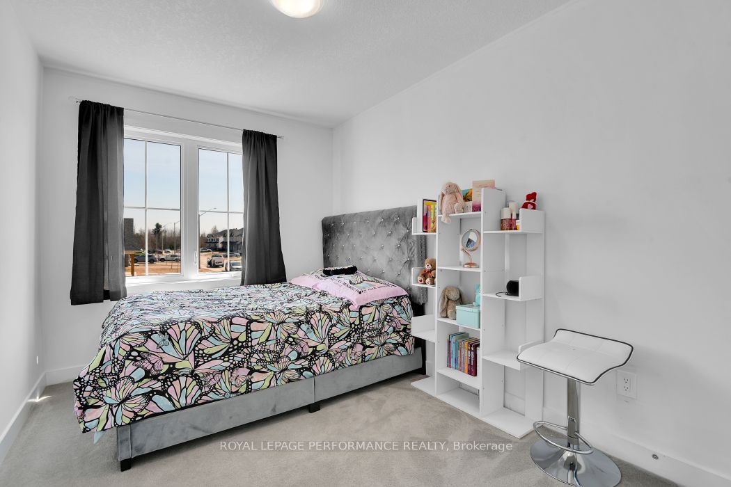 30 Whitcomb Crescent Property Photo 20