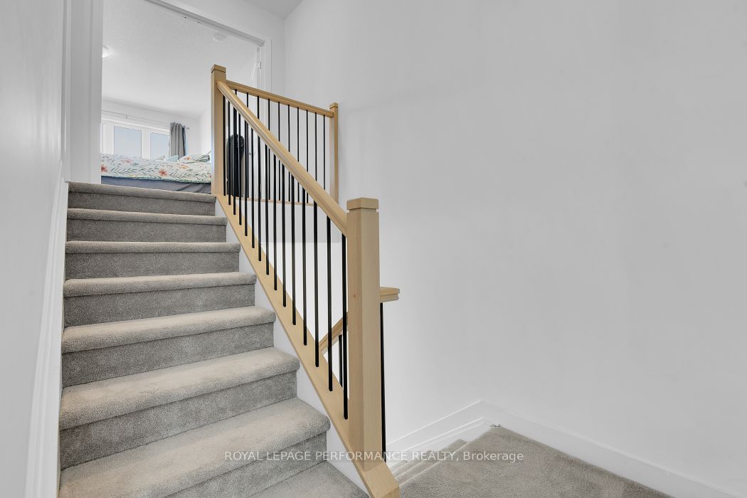 30 Whitcomb Crescent Property Photo 34