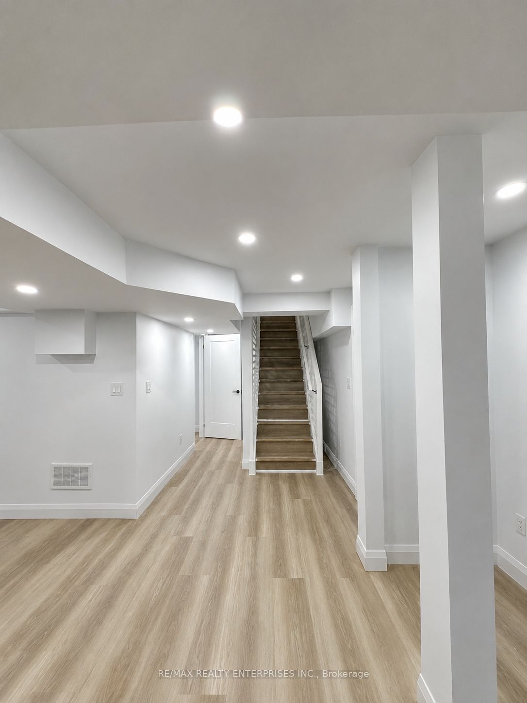 154 Thames Way Basement Property Photo 3