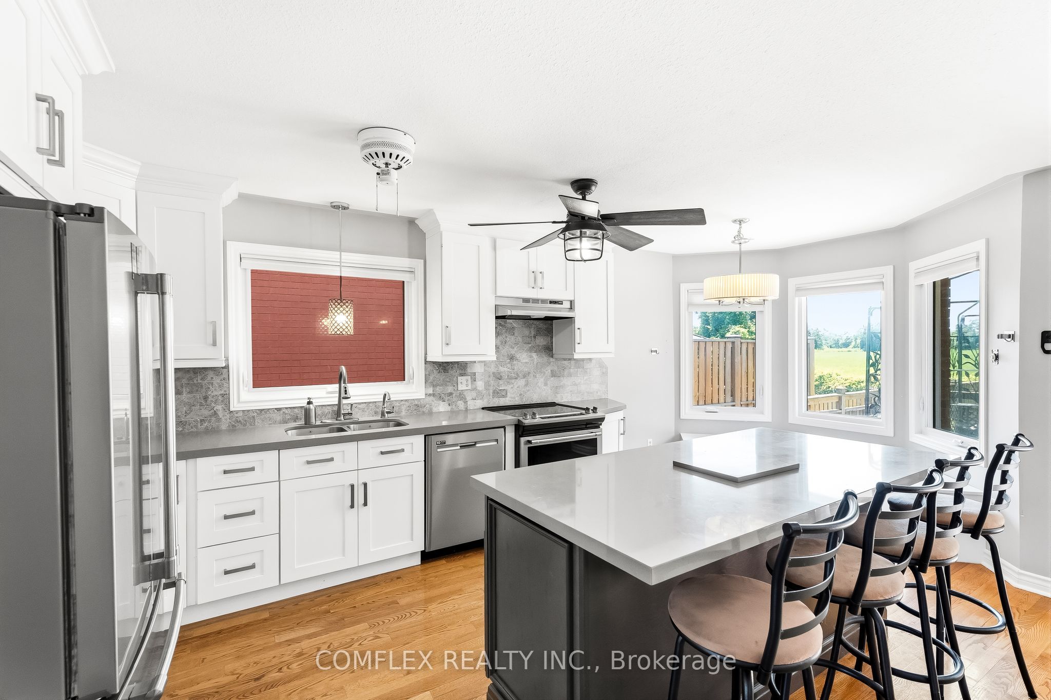 3157 Westridge Boulevard Property Photo 10