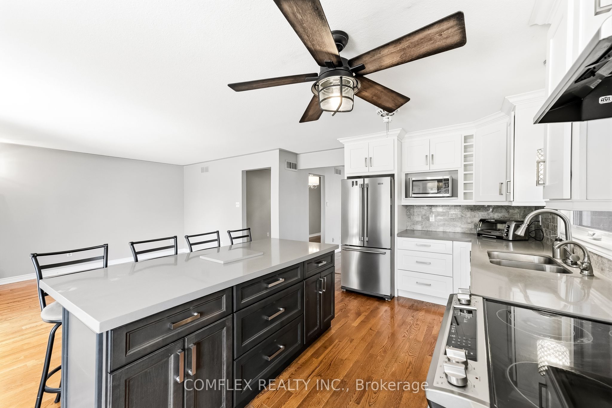 3157 Westridge Boulevard Property Photo 14